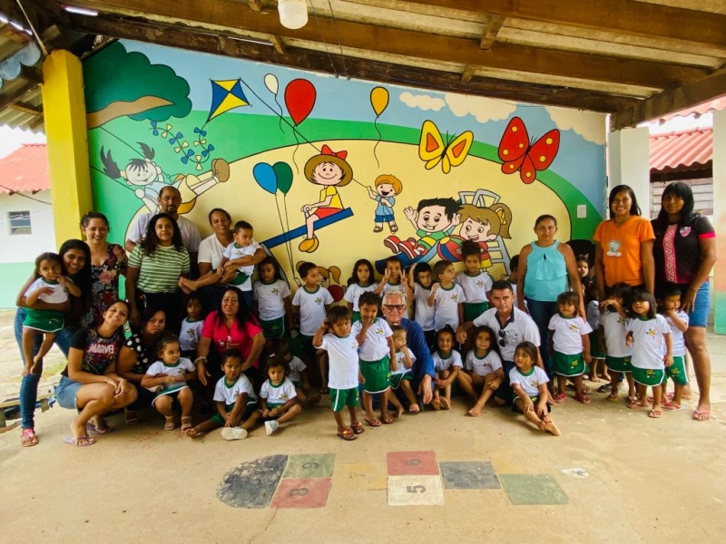 Prefeitura de Luciara Reforça Compromisso com a Educação ao Entregar Uniformes Escolares